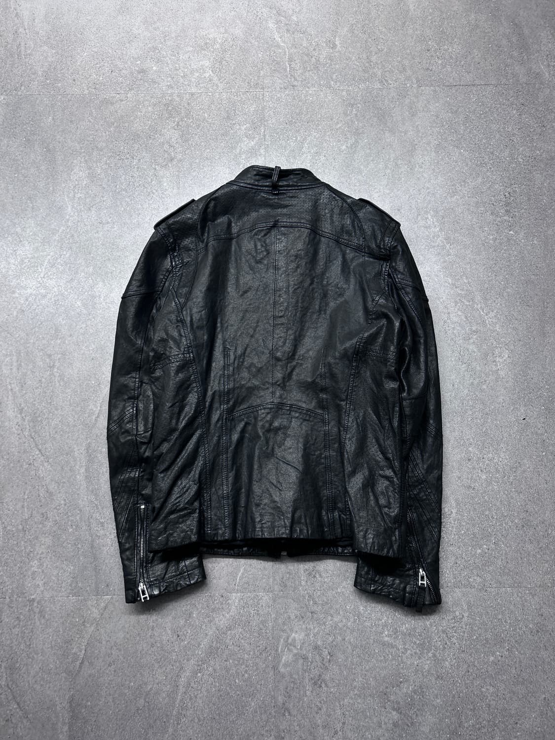 펀칭 판넬 램스킨 자켓 상품이미지6