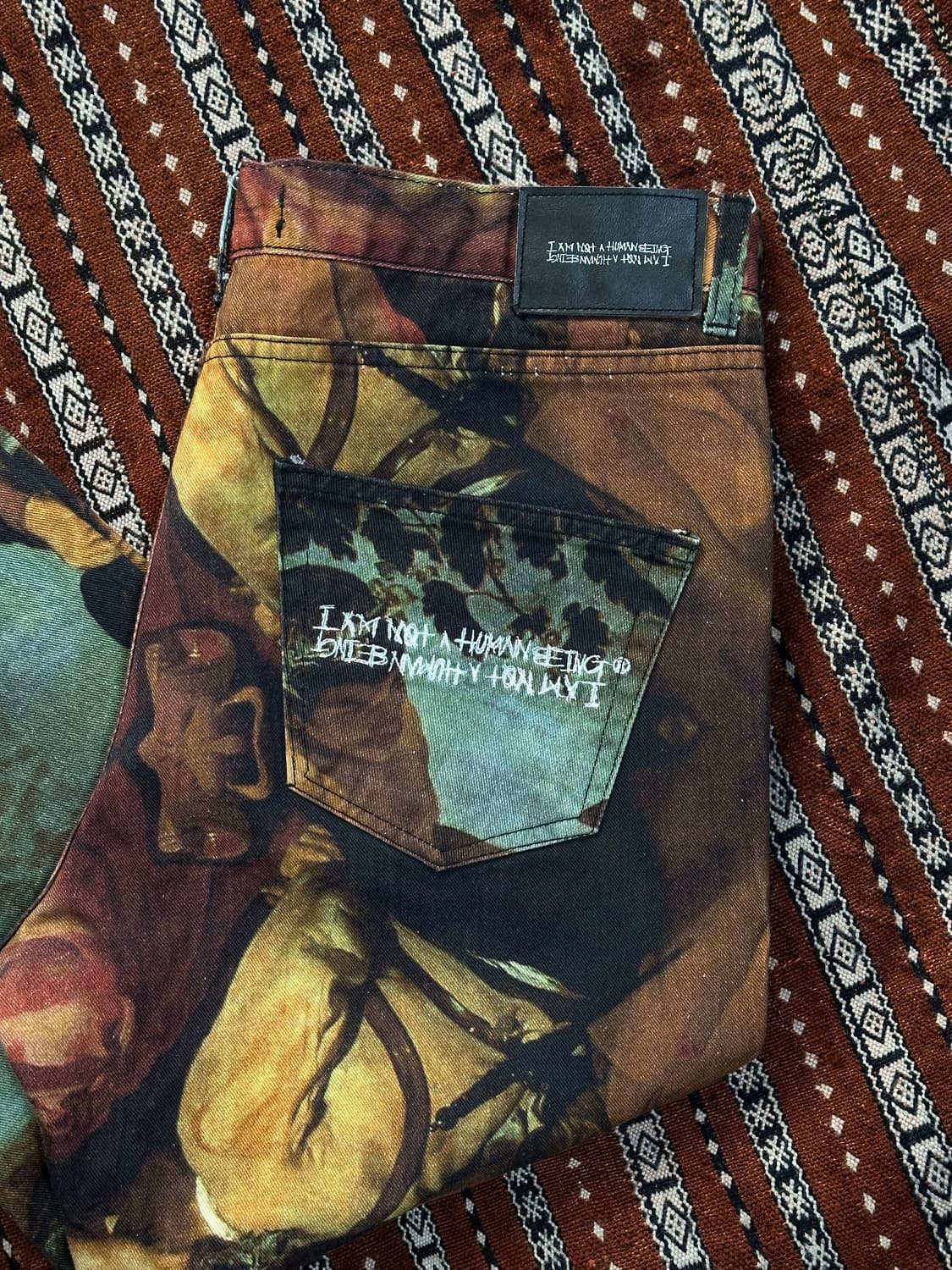 I AM NOT A HUMAN BEING 프린트 데님 32 상품이미지4