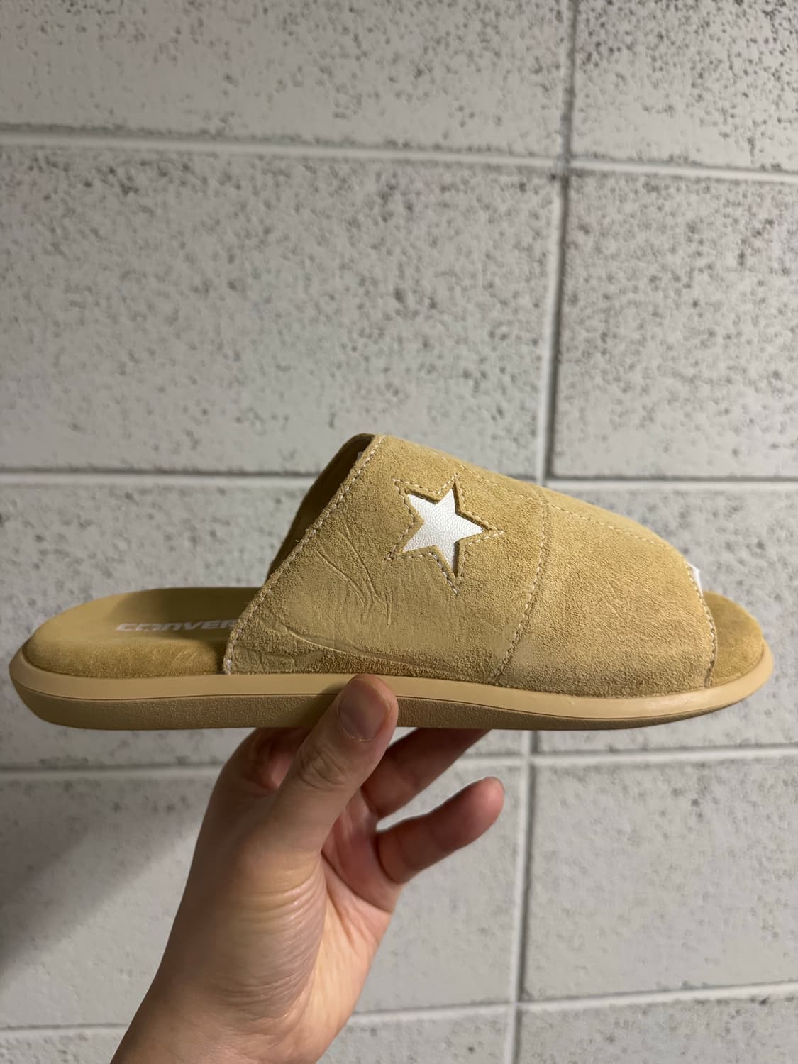 컨버스 어딕트 샌달 판매합니다.  상품이미지1