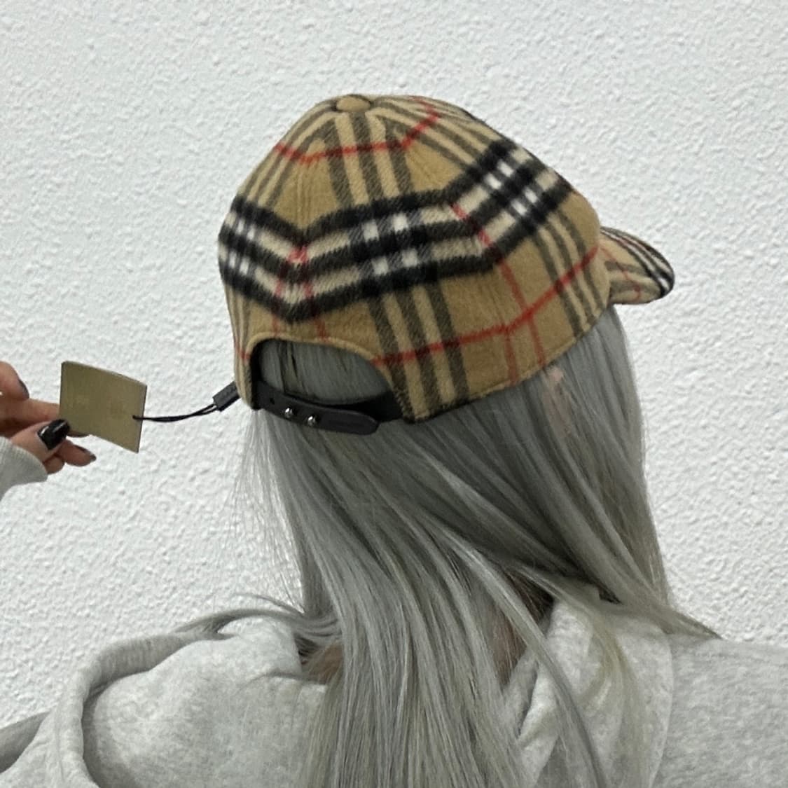 버버리 베이지 노바체크 윈터 볼캡 상품이미지4