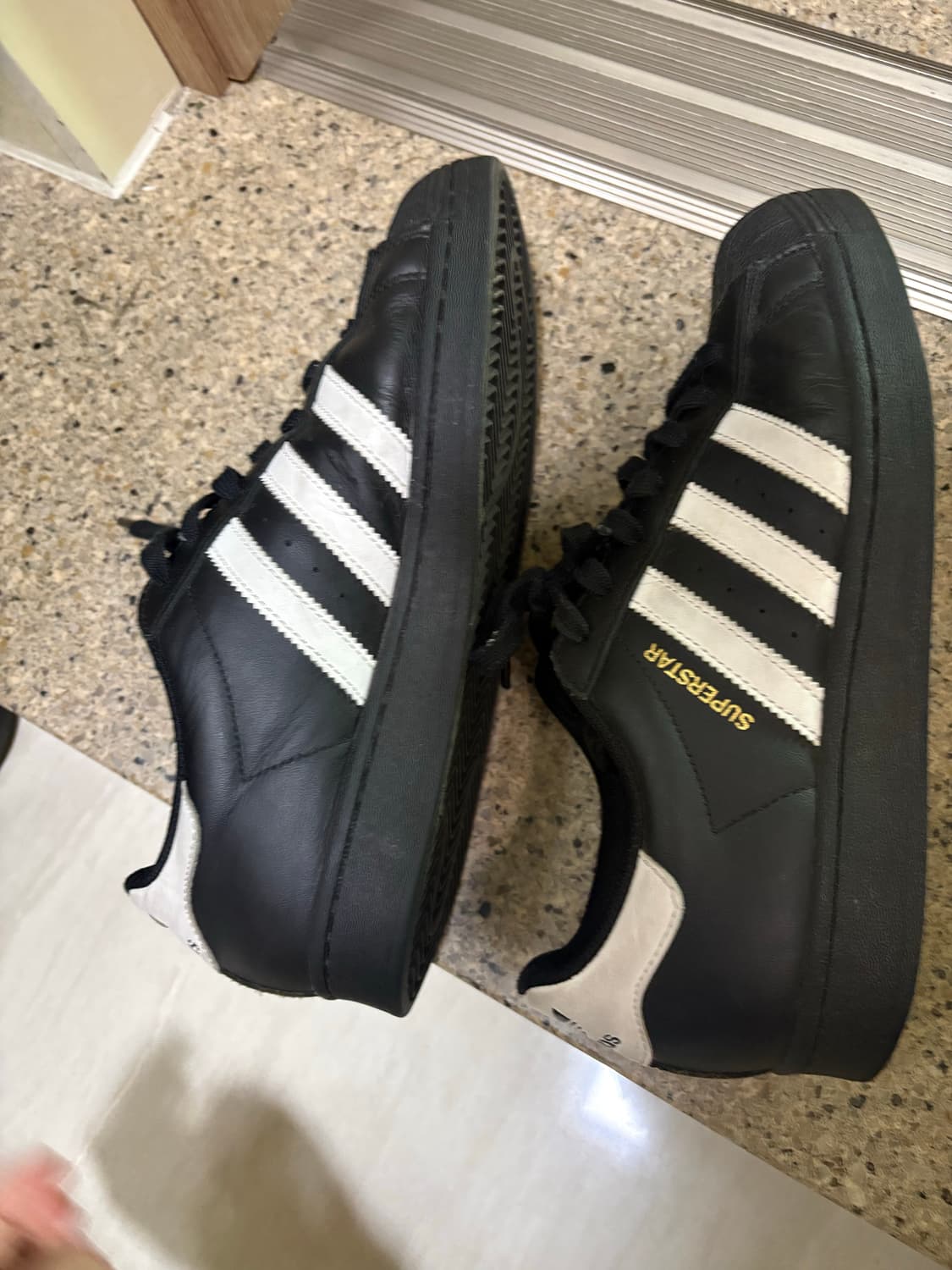 아디다스 슈퍼스타 블랙 상품이미지4