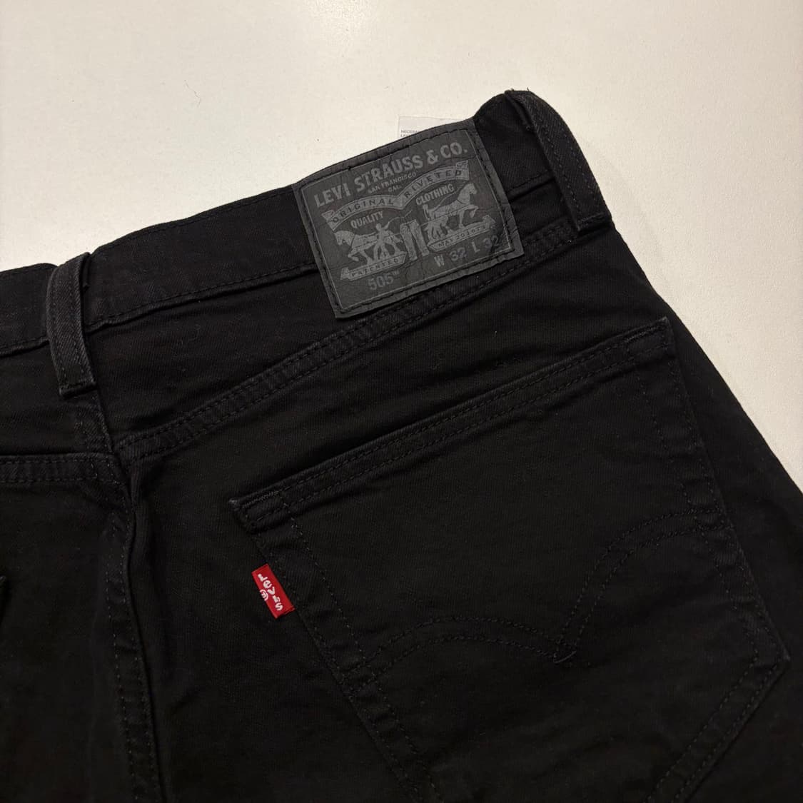 [32] 리바이스 505 레귤러핏 블랙 데님 팬츠 D453 상품이미지3