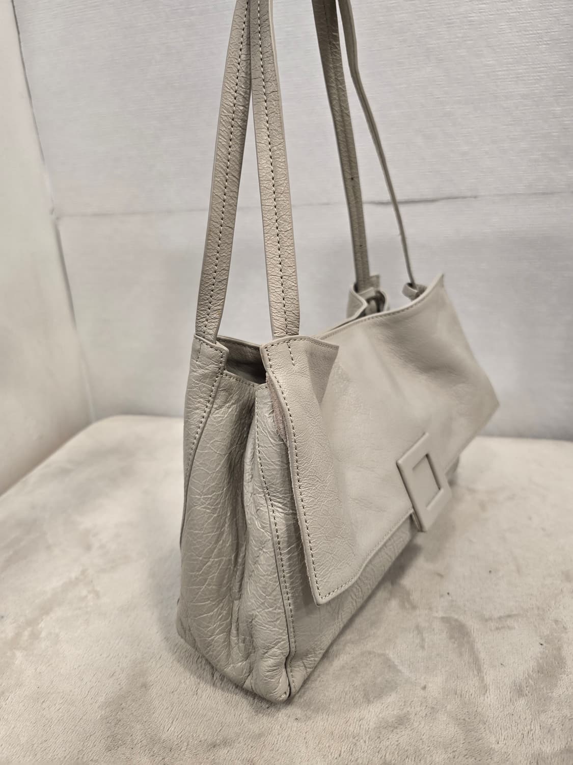 루즈 앤 라운지 카프리 S 숄더백 아이보리 상품이미지4