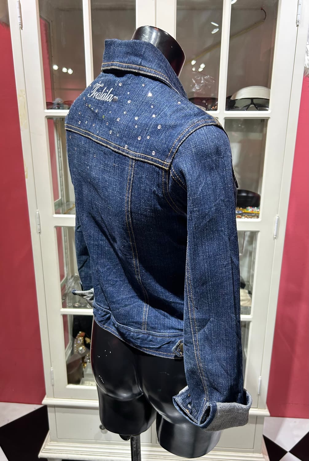 TRALALA denim jacket 트랄라라 큐빅 디테일 데님 자켓 상품이미지3