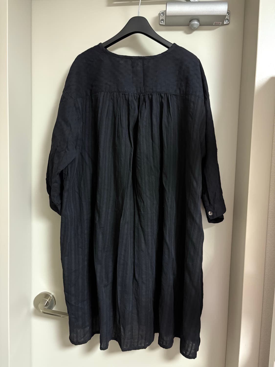 cloudnine 자개 버튼 블라우스 상품이미지6