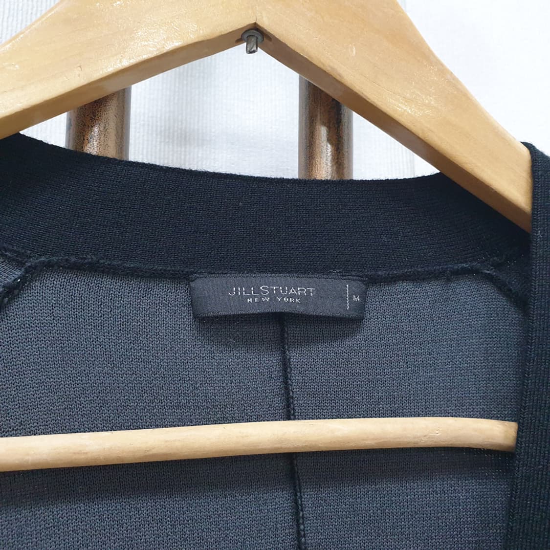 질스튜어트뉴욕 맨 블랙 버튼리스 가디건 M 상품이미지4