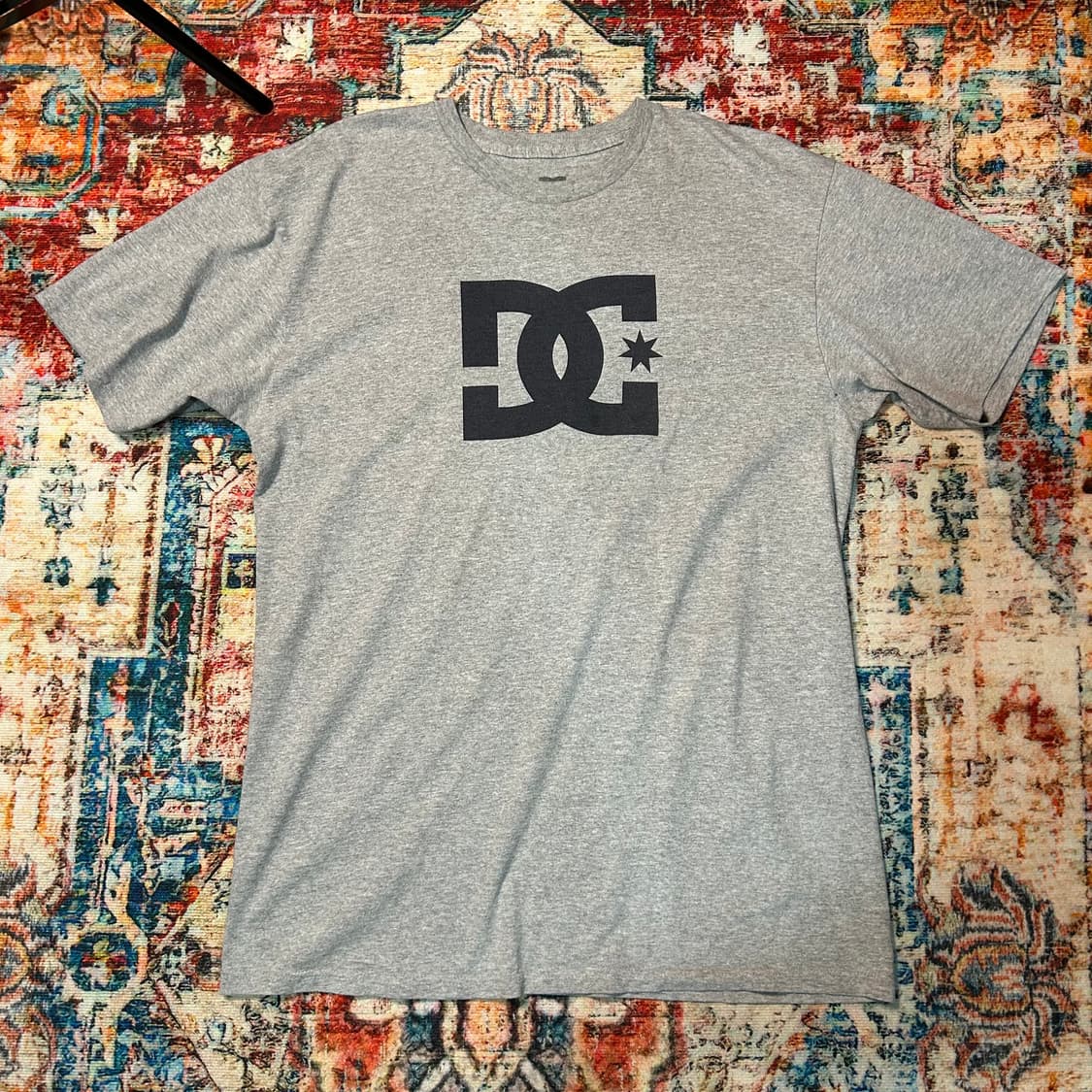[XL] DC슈즈 로고 프린팅 반팔 티셔츠 상품이미지1