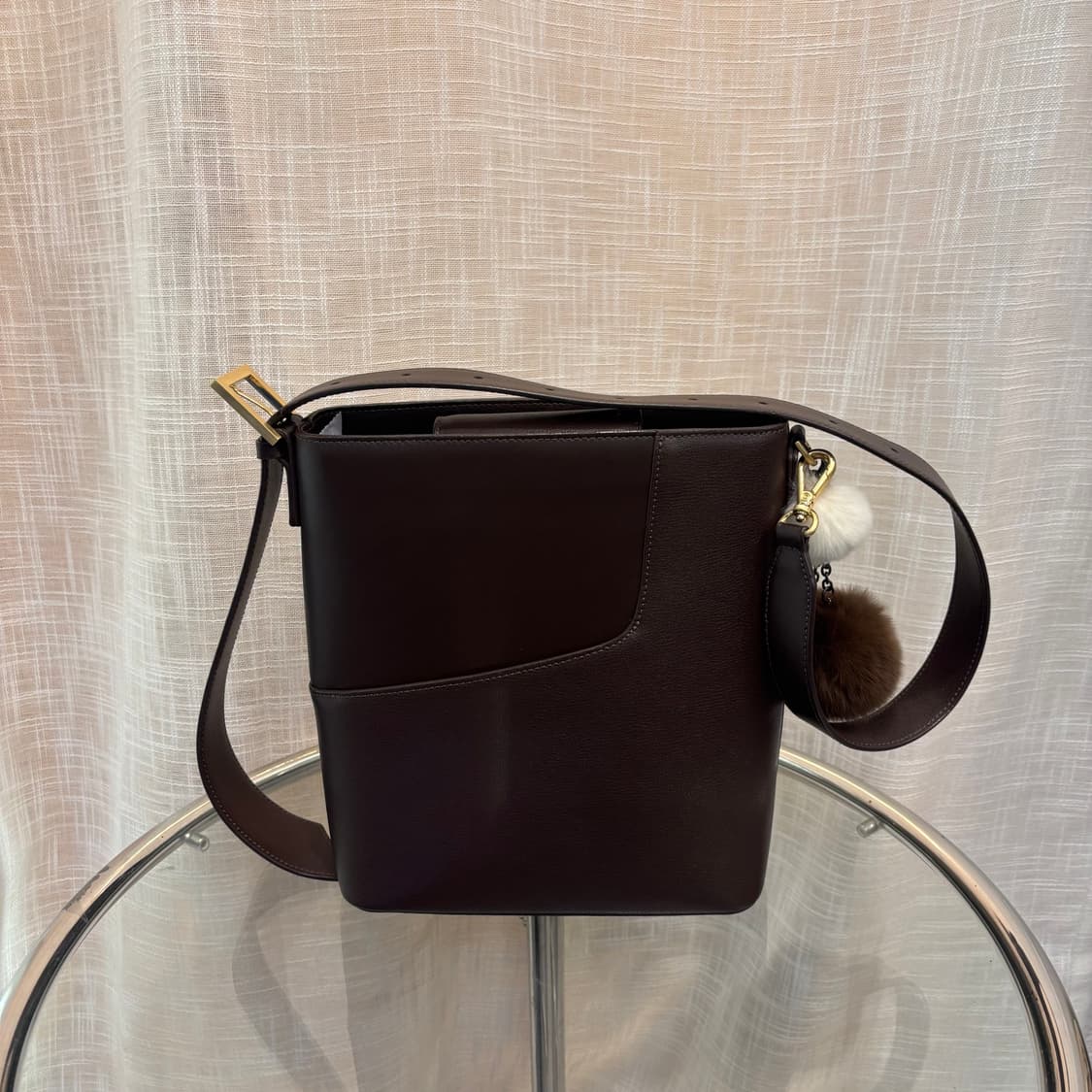 정품 칼린 가죽 숄더백     상품이미지7