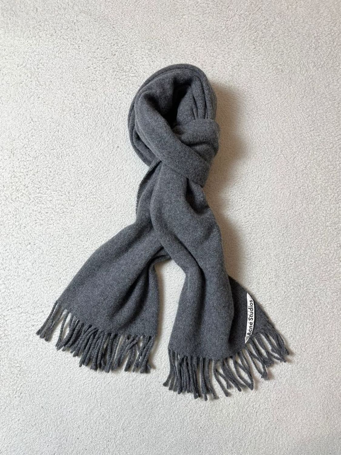 아크네스튜디오 100% 울 대형 목도리 Q1276 상품이미지1