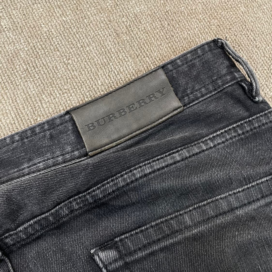 BURBERRY 버버리 블랙 워싱 데님  상품이미지6