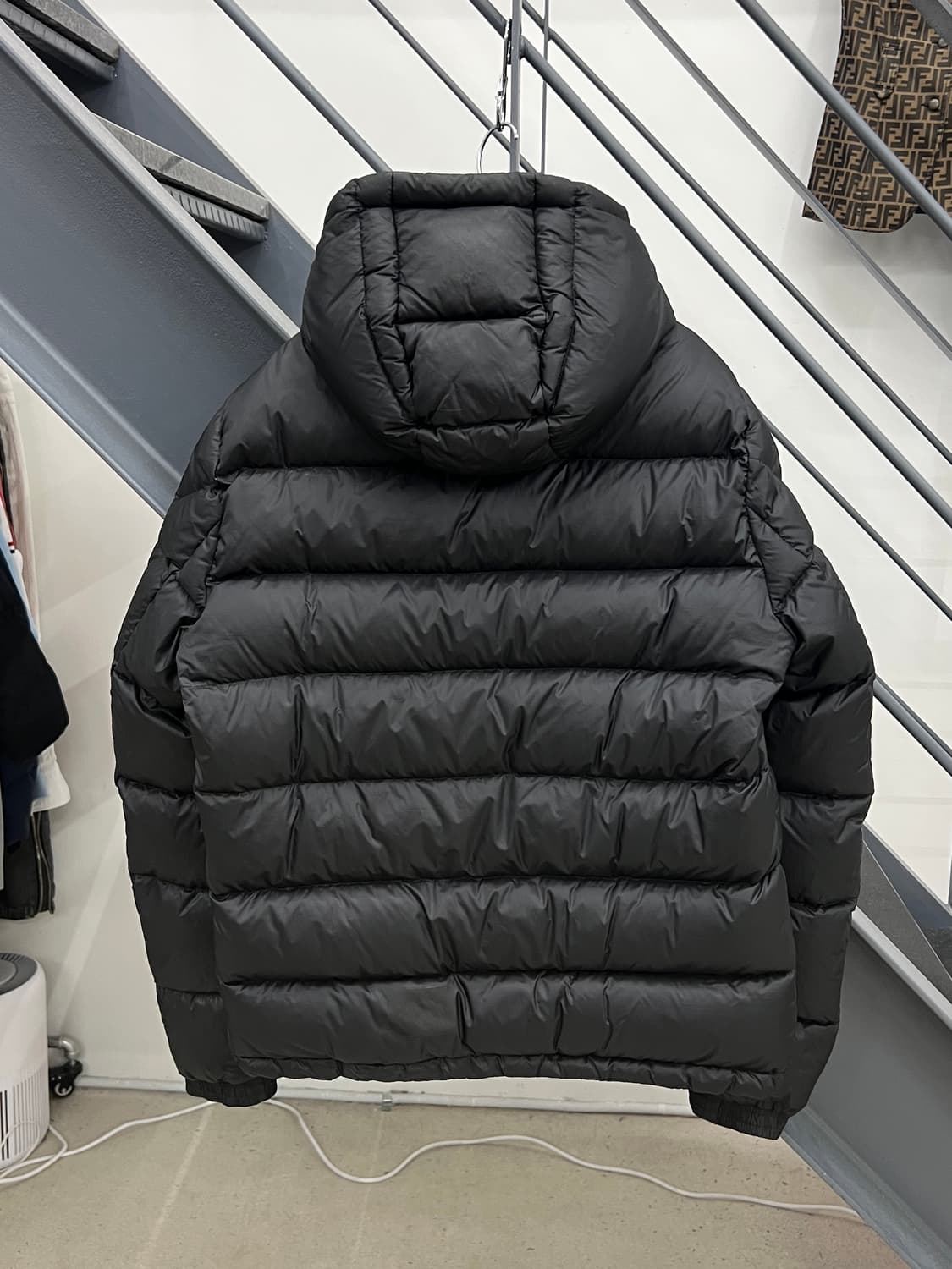 몽클레어 모라네 후드 패딩 자켓 상품이미지3