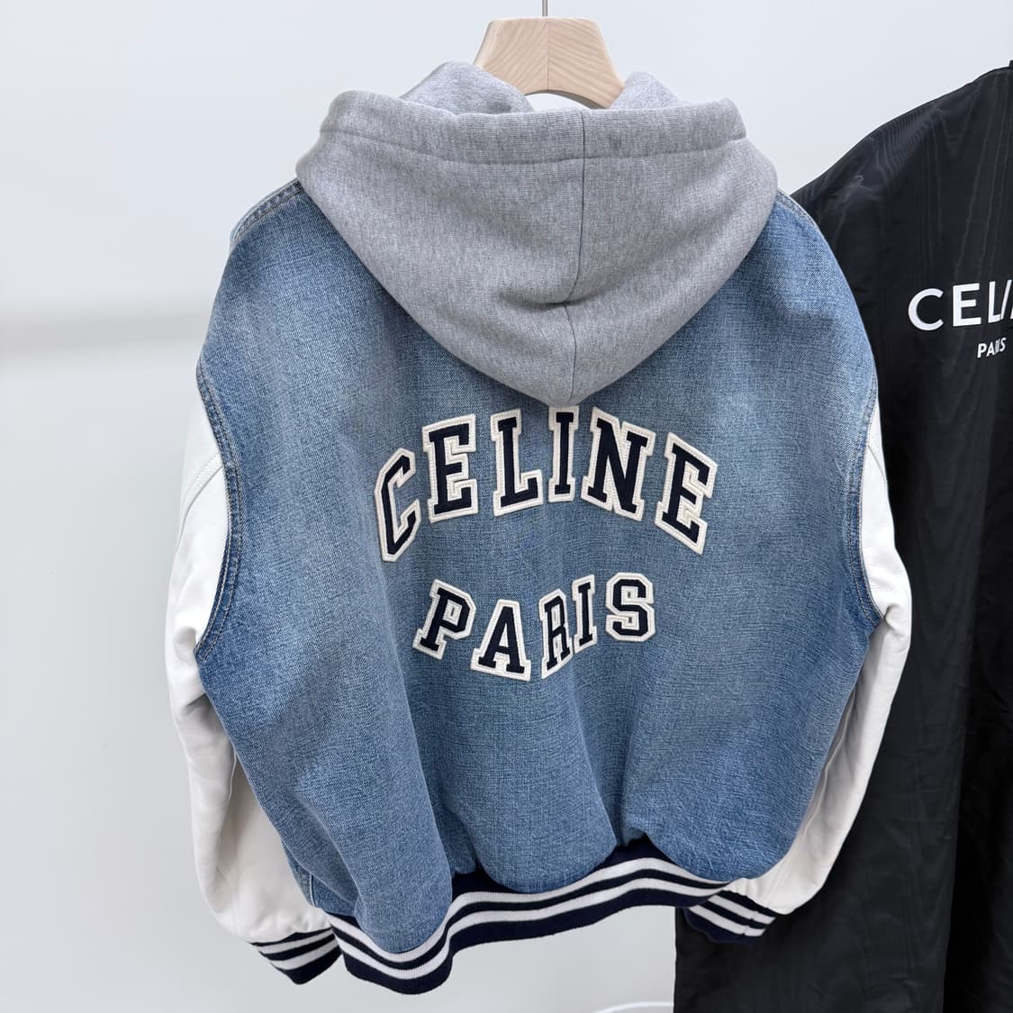 [S급/L] 24SS 셀린느 연청 데님 테디 후드 바시티 자켓 상품이미지5