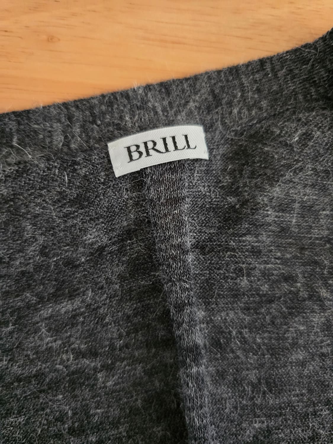 Brill 드레프 V넥 루즈핏 울 니트 튜닉 (FREE) 상품이미지8