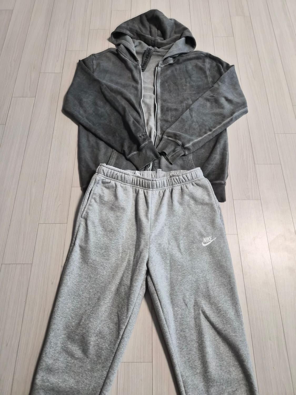 슈퍼콤마비 피그먼트워싱 루즈핏 스웻 후드집업 정품 상품이미지2