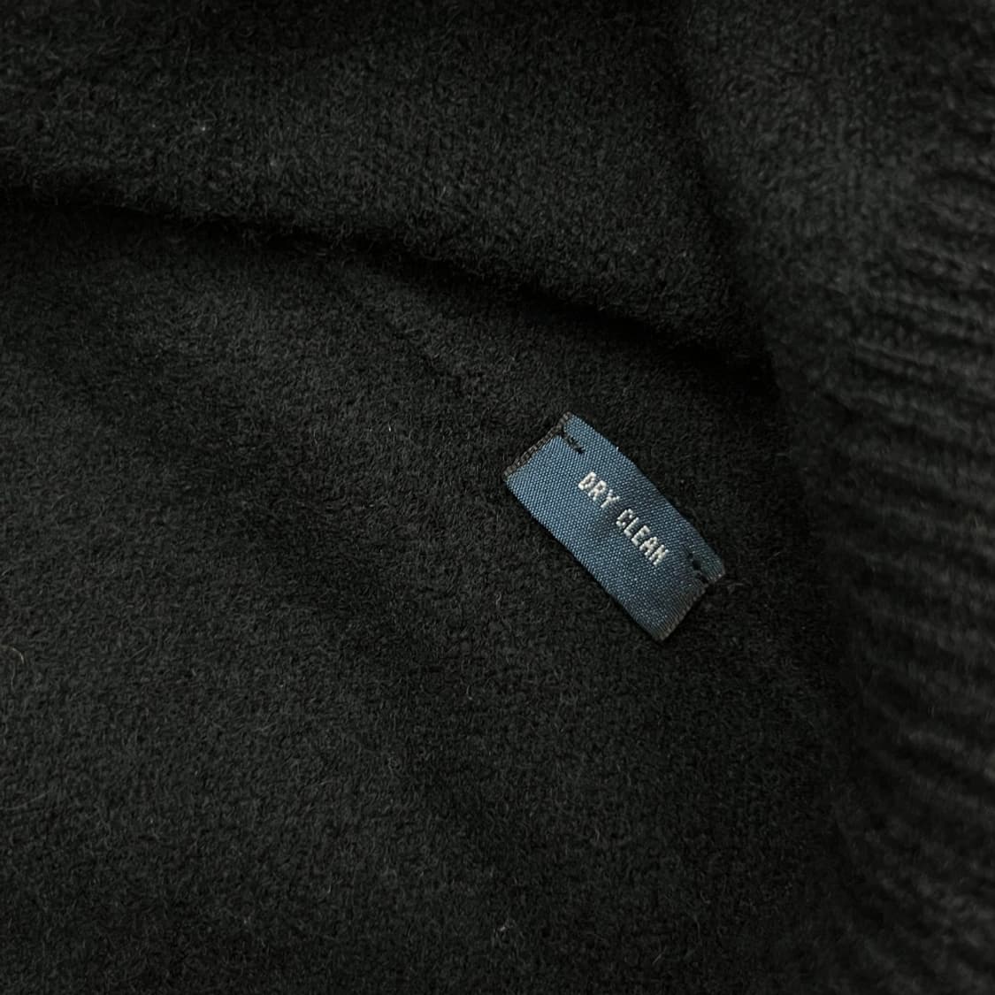 폴로 랄프로렌 퍼플포니 블랙 브이넥 니트 XL 상품이미지6