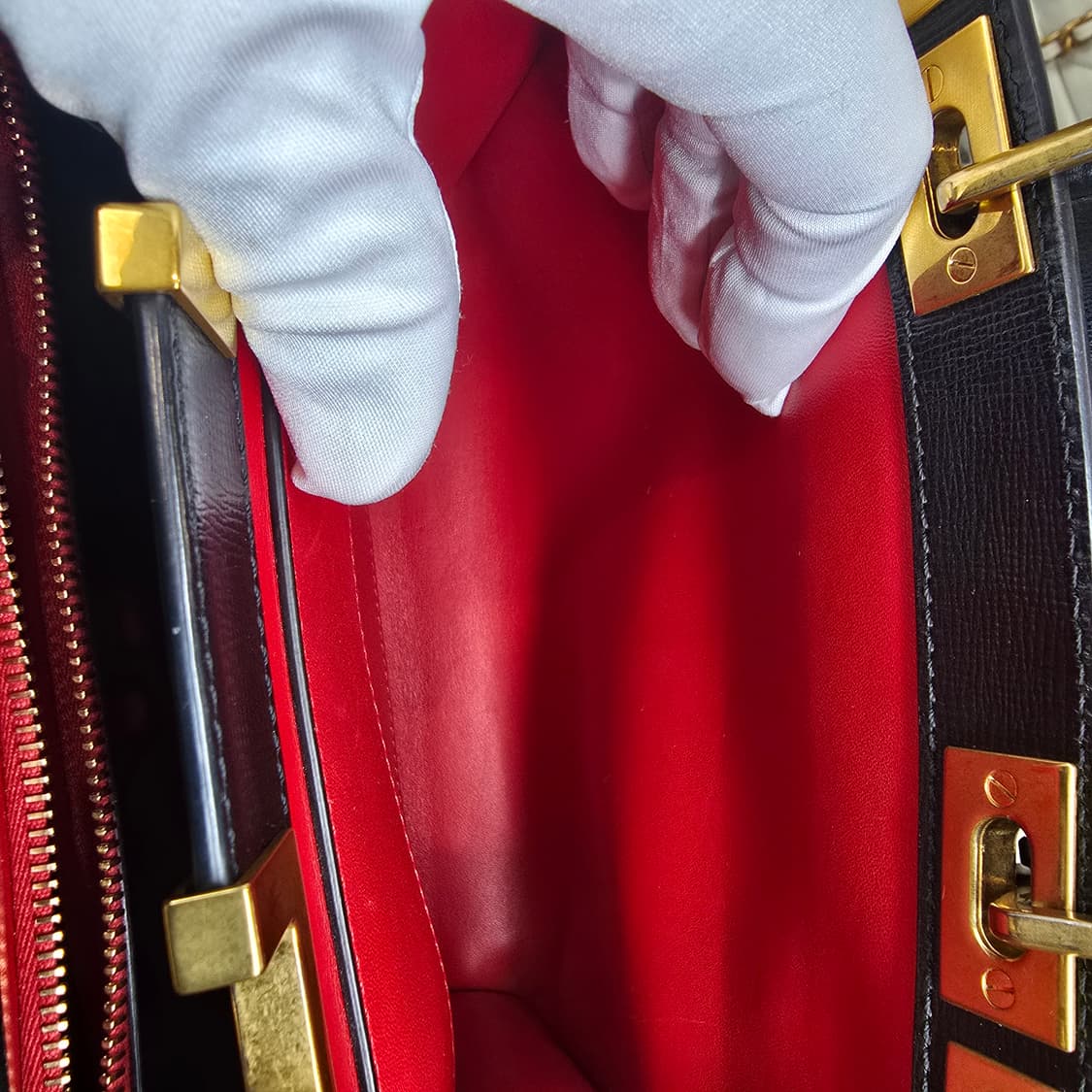 [중고/정품] 발렌티노 카프스킨 알코브 락스터드백 미디엄 상품이미지8