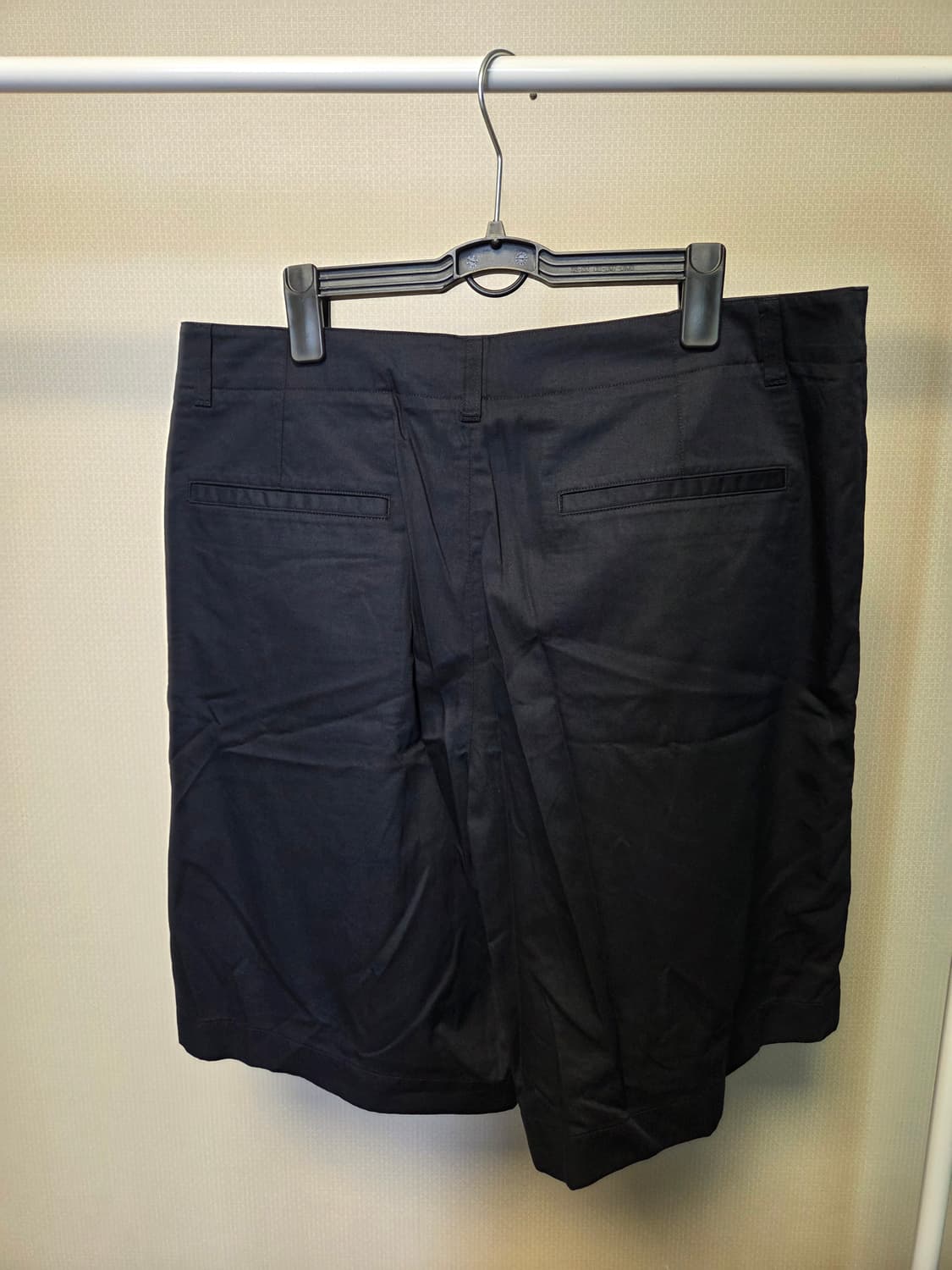 (새상품) 코스 COS 남성 네이비 반바지 52 상품이미지4