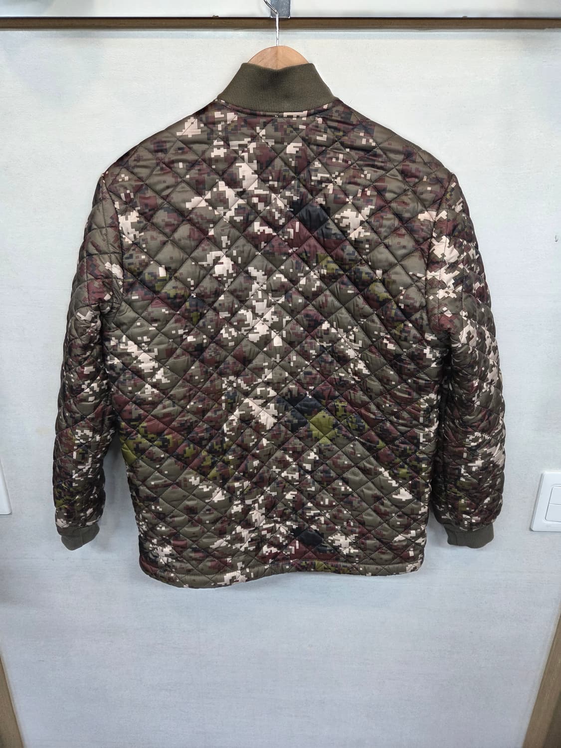 네파 디지털 카모 퀄팅 깔깔이 자켓 95 상품이미지2