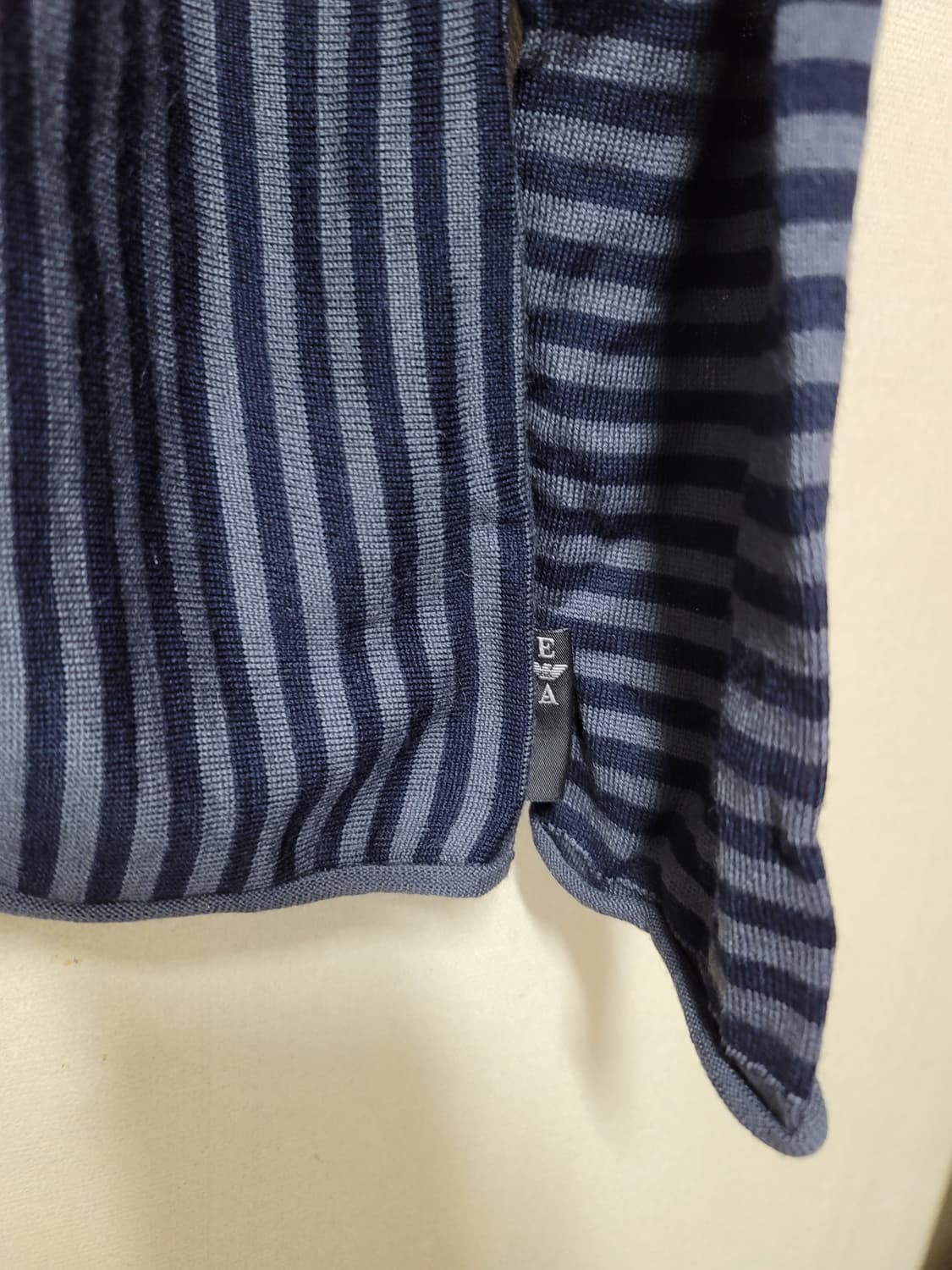 엠포리오 아르마니 니트 상품이미지4