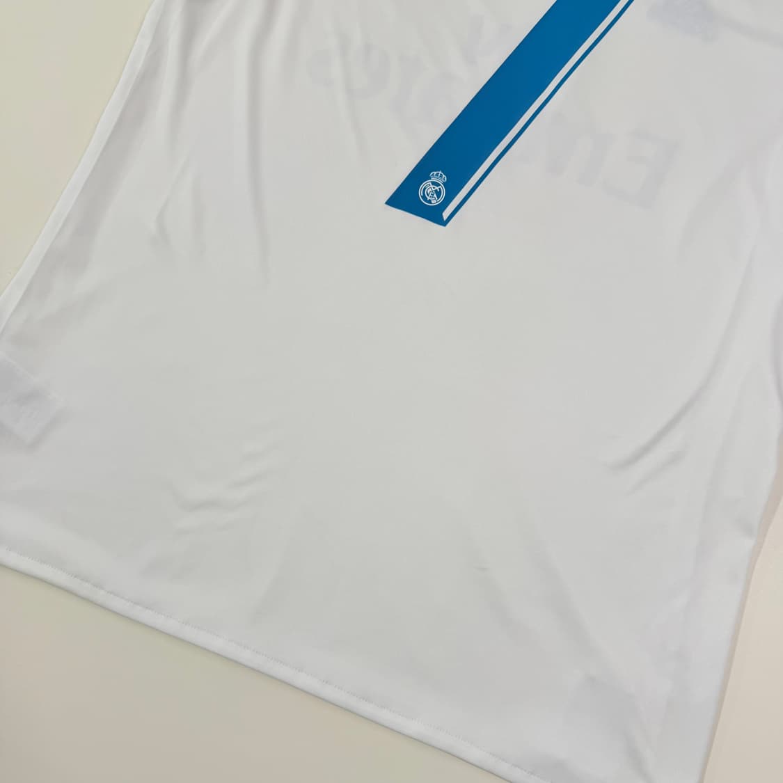 17-18 레알마드리드 홈 호날두 유니폼 상품이미지3