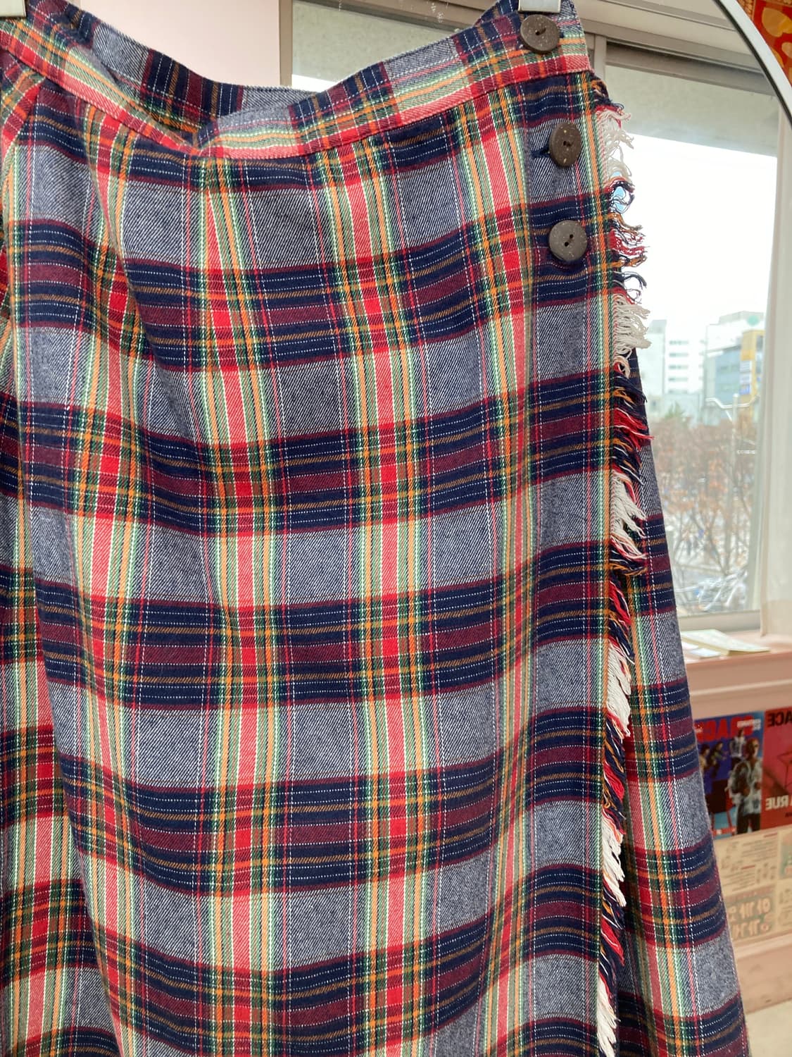 울 100% 네이비 체크 랩스커트 상품이미지3