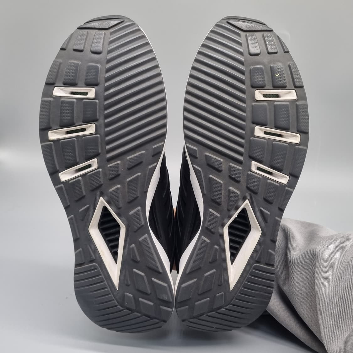 아디다스 벤티크 2.0 남성운동화265 상품이미지3