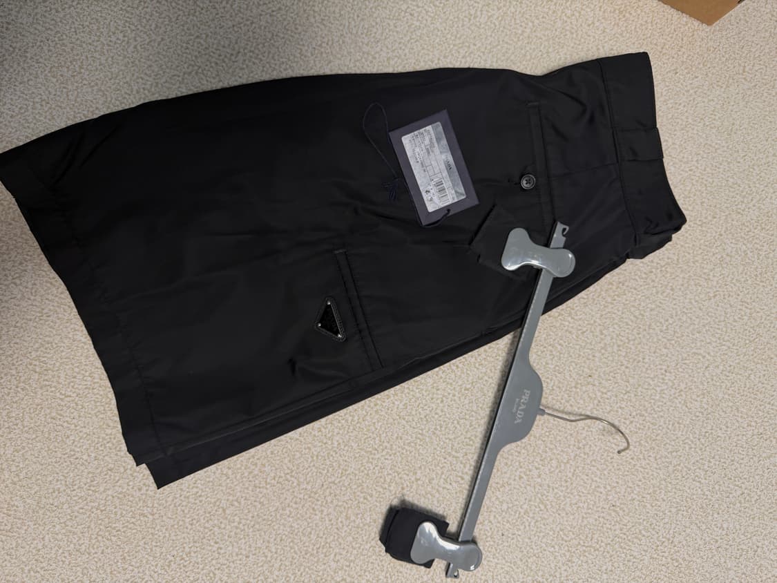 프라다 리나일론 버뮤다 팬츠 상품이미지2