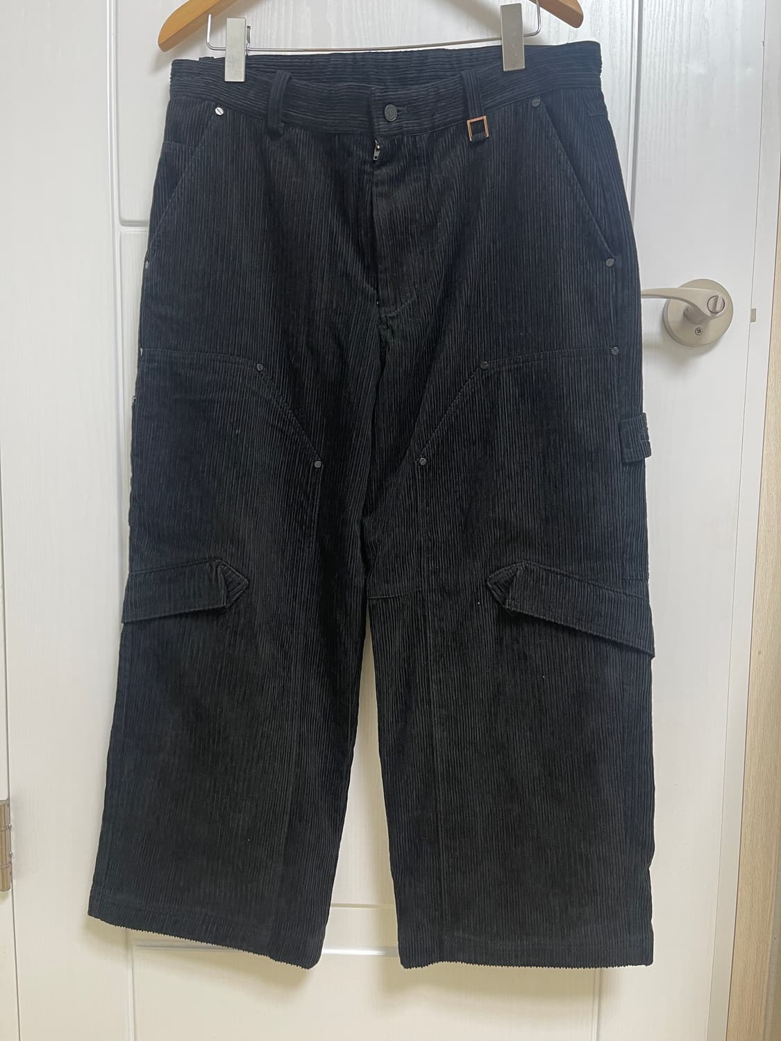 우영미 파리 코듀로이 카고 팬츠 블랙 50 상품이미지1