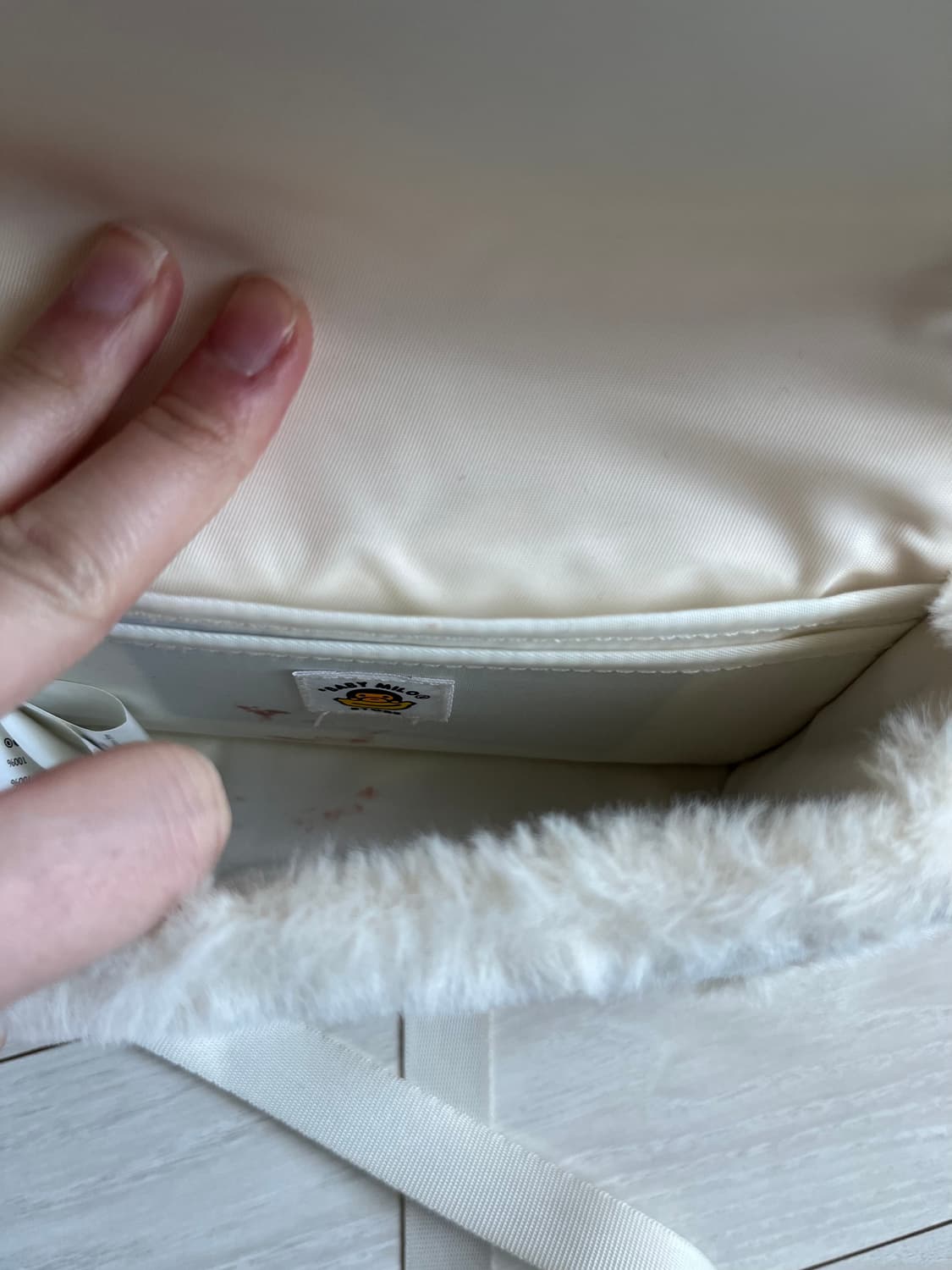 베이프 베이비마일로 퍼 미니 크로스백 상품이미지4