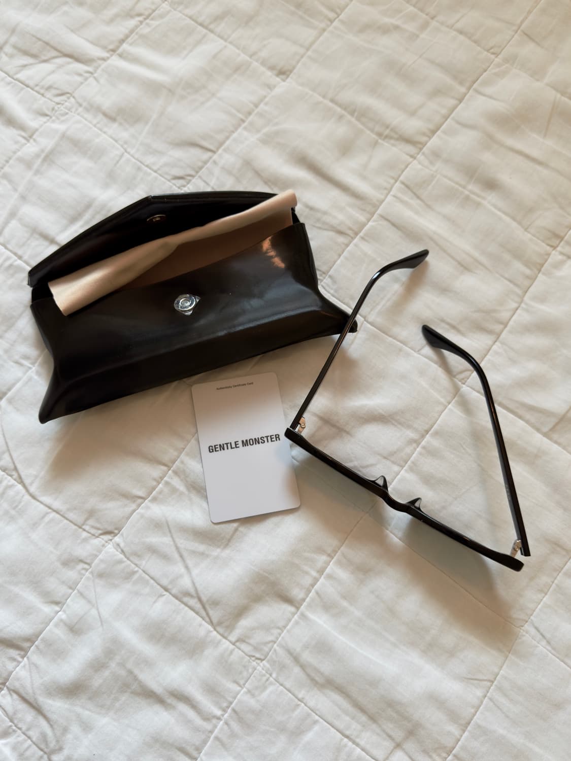 젠틀몬스터 pesh 상품이미지1