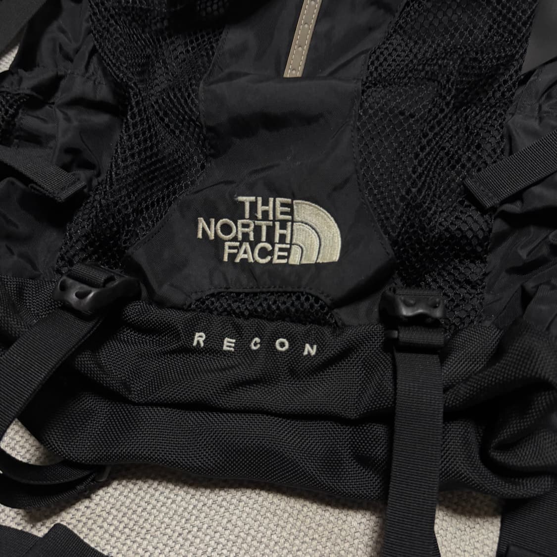 노스페이스 리콘 블랙 백팩 상품이미지2