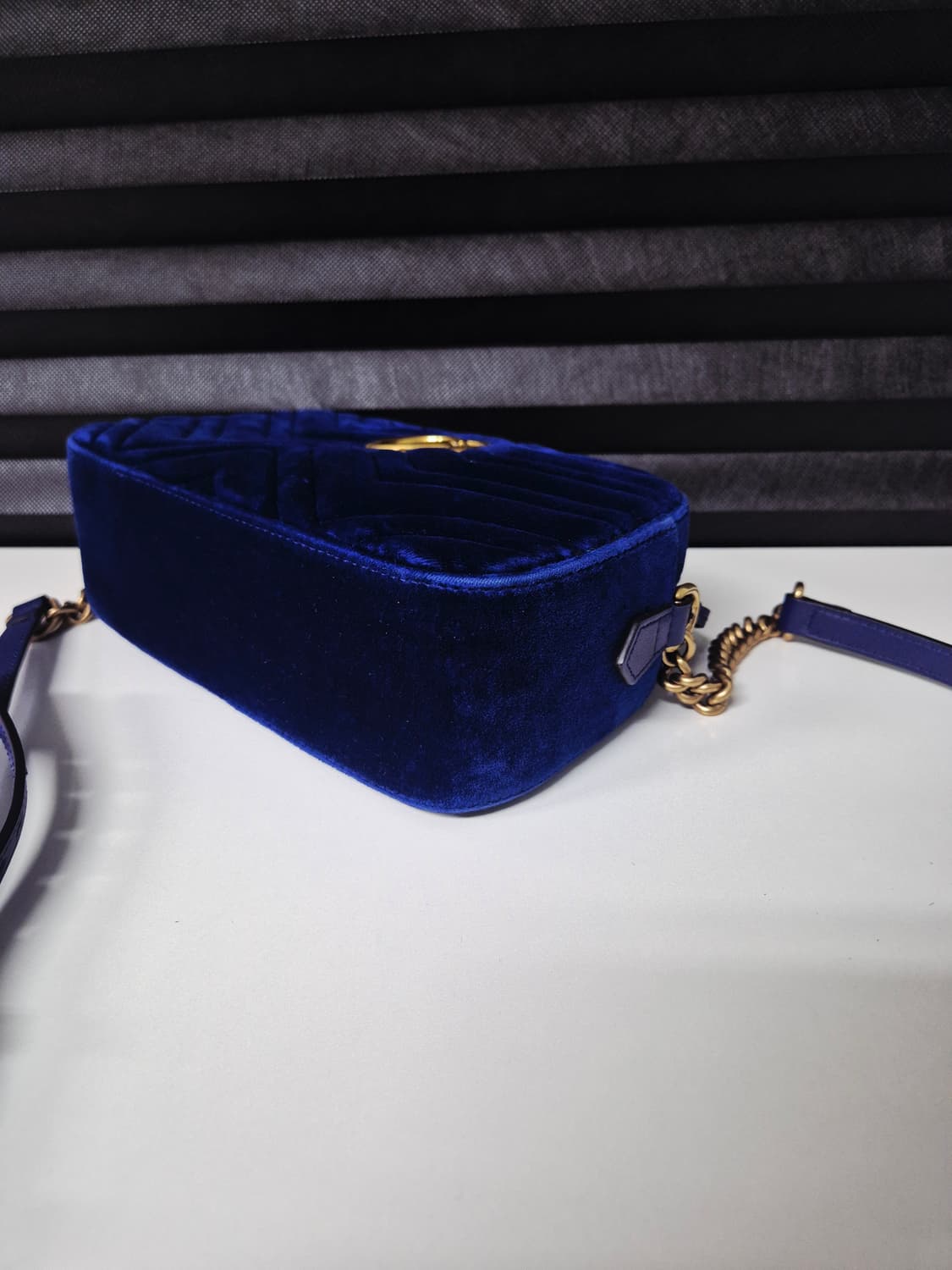 (상태 최상급)구찌GG 마틀라세 벨벳 카메라백 스몰 상품이미지8