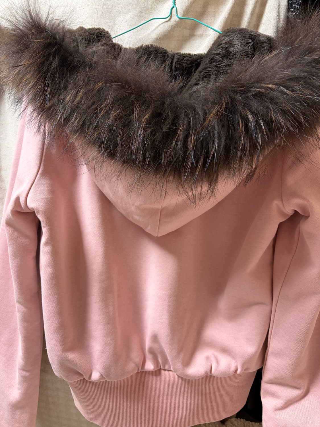 페일제이드 울프죠 퍼후드집업 핑크 1사이즈 상품이미지5