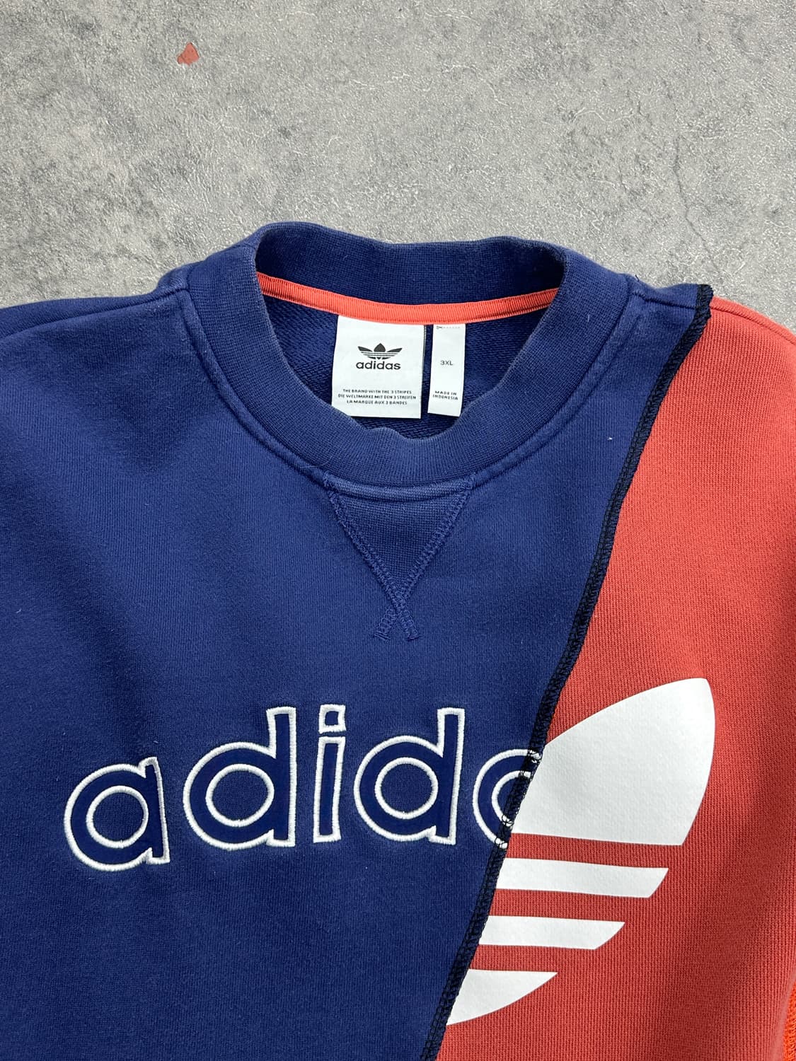  아디다스 믹스 커스텀 네이비 맨투맨 상품이미지3