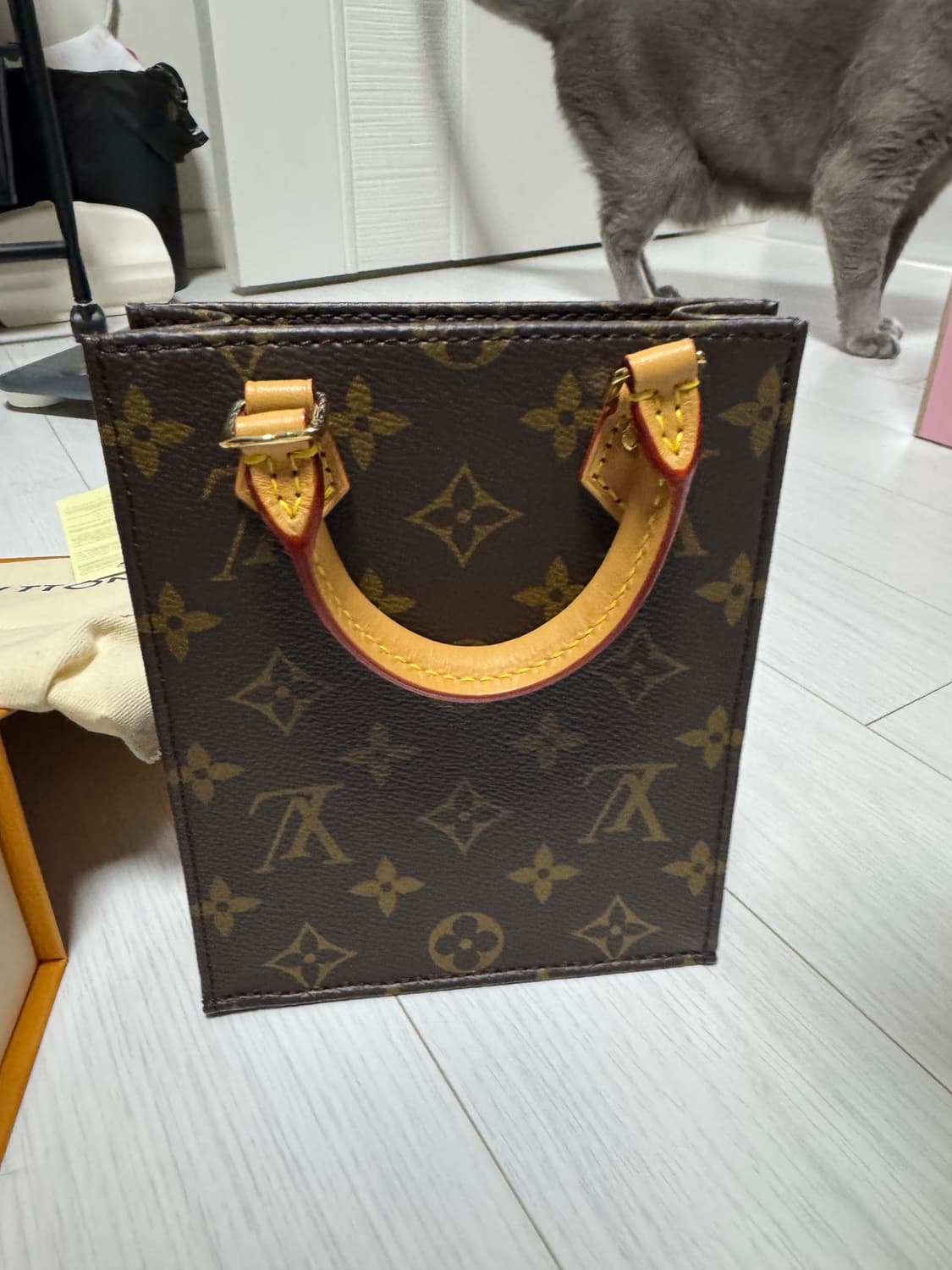 루이비통 쁘띠 삭 플라 모노그램 상품이미지2