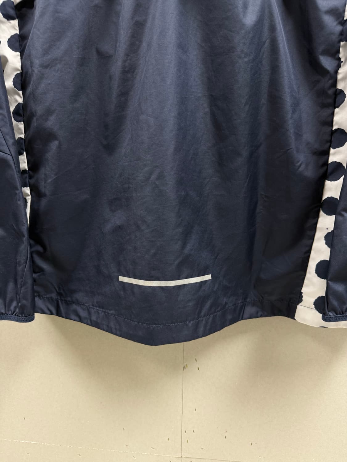 남성 95 M / 나이키 윈드러너 바람막이 A.I.R 코디허드슨 상품이미지7