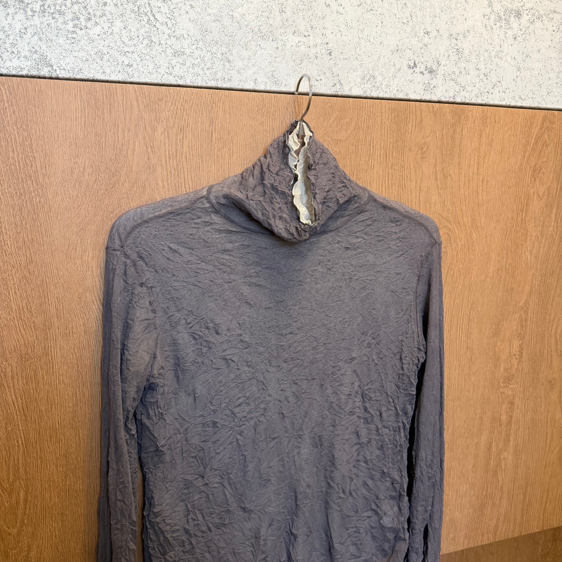 빈티지 터틀넥 티셔츠 크링클 텍스처 레이어드 디테일 라이트 퍼플 상품이미지3