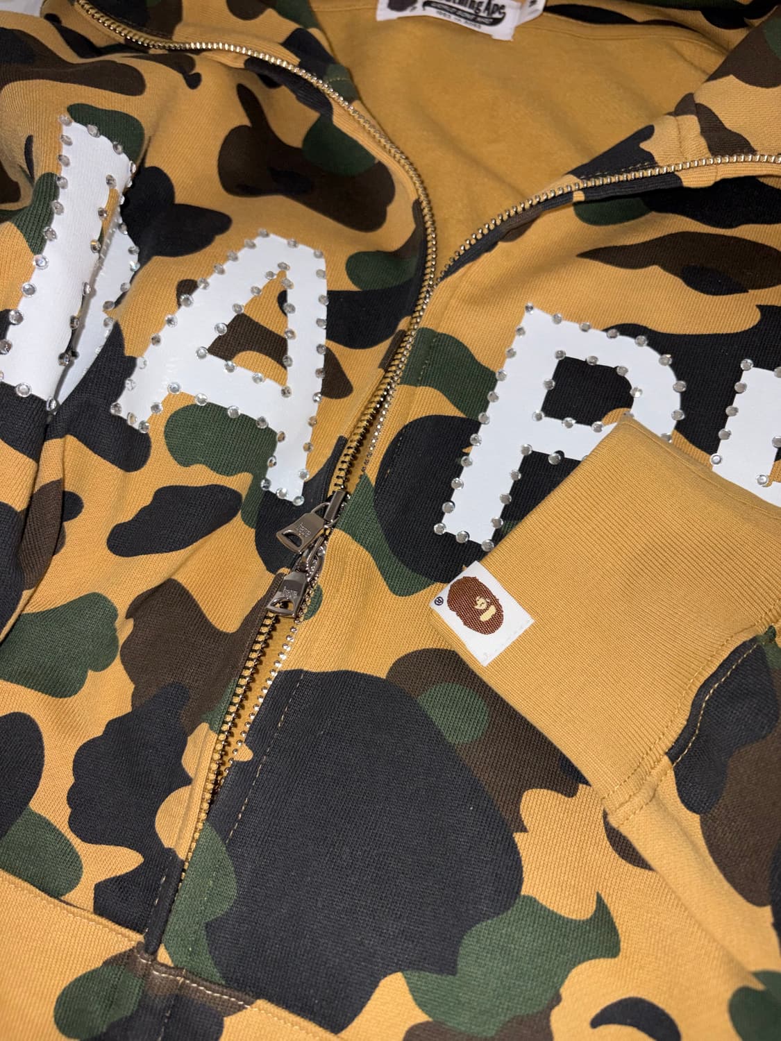 BAPE 퍼스트 카모 라인스톤 후드집업[M][새상품급] 상품이미지2