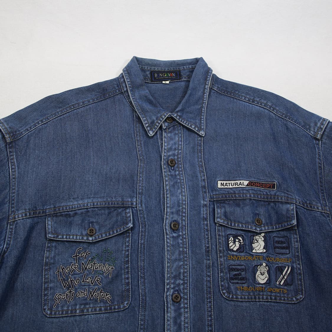 (착용컷) BON GIOVANE 자수 데님 셔츠 (남성용 105) 상품이미지4