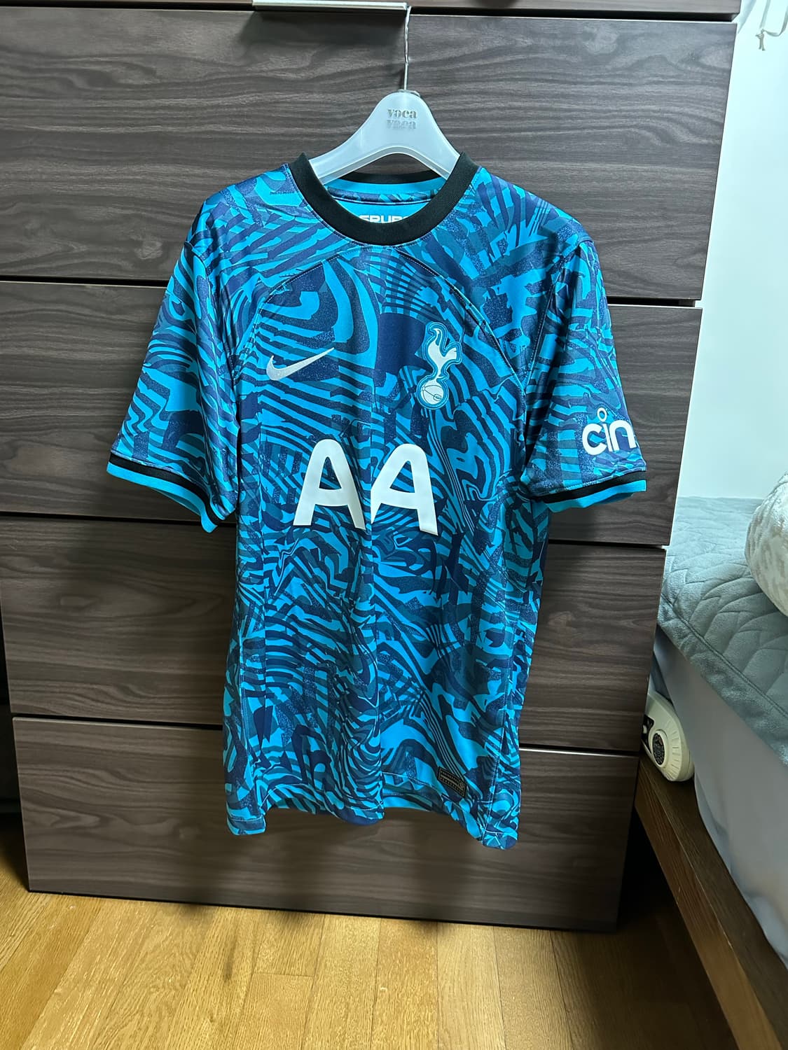 (새제품)[M100]나이키 22-23 토트넘 3rd 유니폼 팝니 상품이미지1