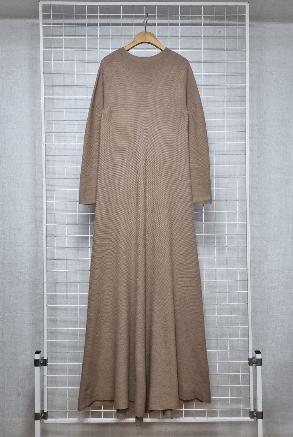 한섬 홀가먼트 샘플 니트원피스 상품이미지2