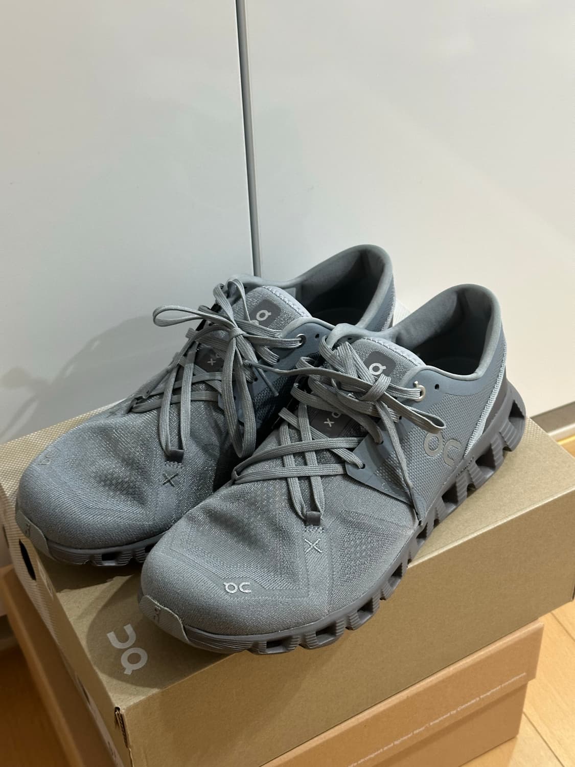 온 러닝 X 3 270사이즈 상품이미지1