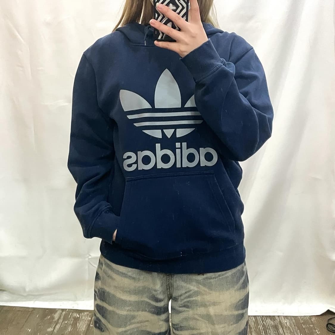 아디다스 빅로고 네이비 후드티 상품이미지1