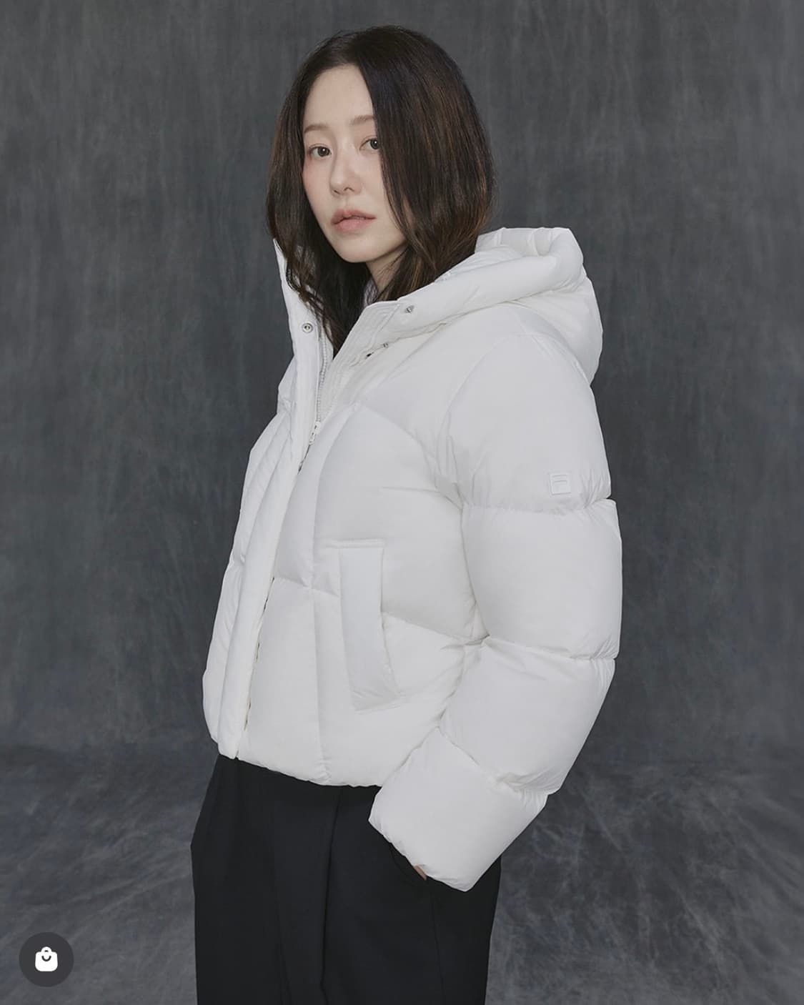 휠라 여성 플로우 다운 패딩 화이트 WM사이즈 새상품 상품이미지4