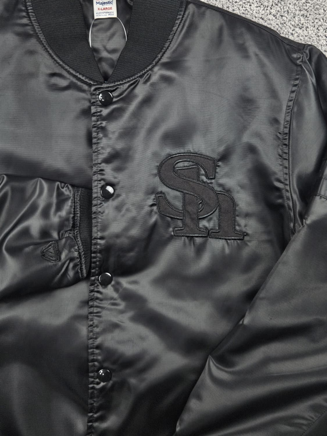 마제스틱 블랙 새틴 암스트라이프 스타디움 자켓 ( XL ) / 9941 상품이미지4
