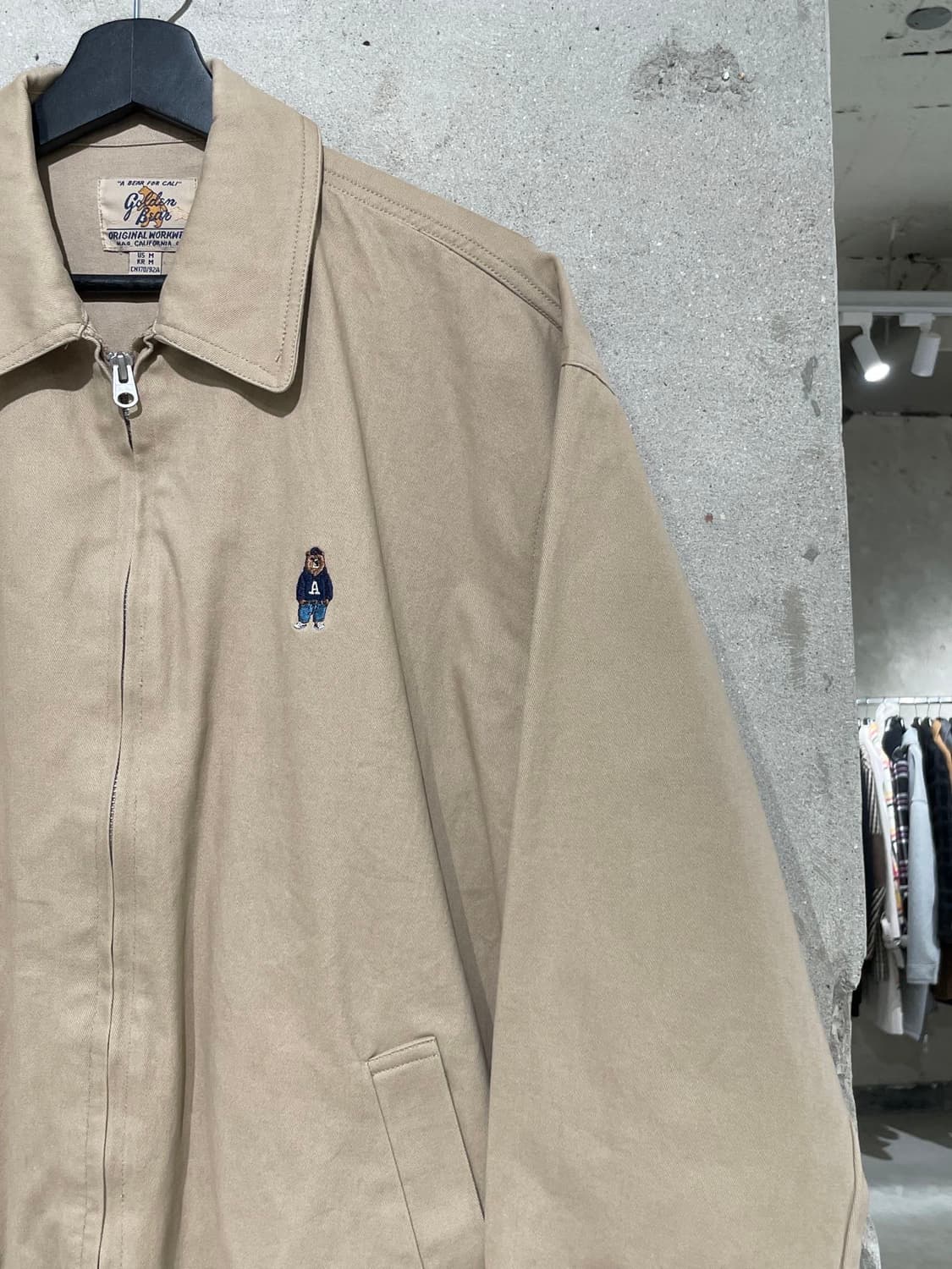 골든 베어 x 후아유 베이지 베어 해링턴 자켓 상품이미지3