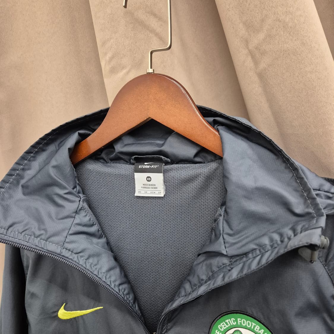 나이키 셀틱 FC 스톰핏 85 상품이미지3