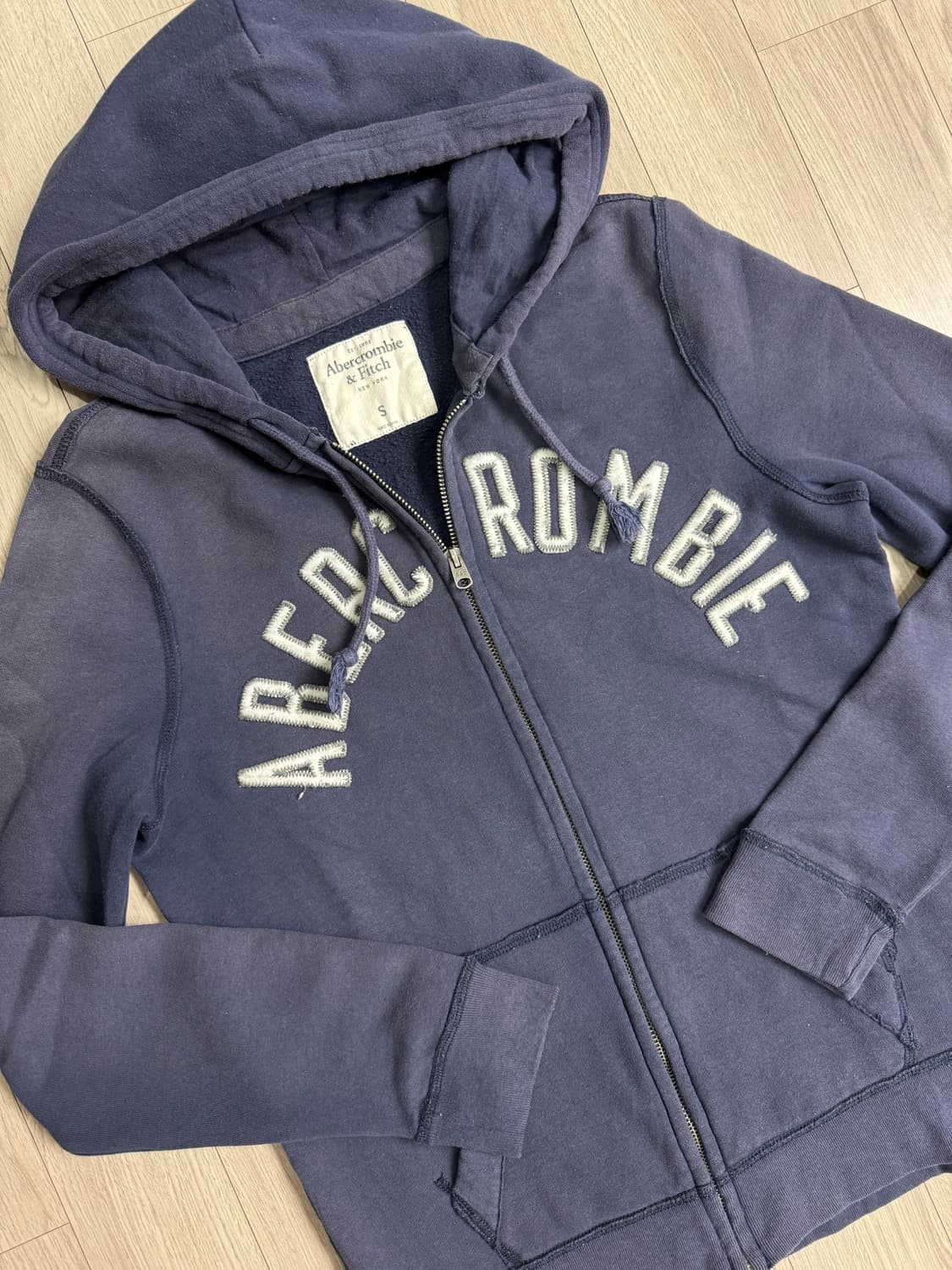 아베크롬비 아치로고 후드집업 네이비 상품이미지3