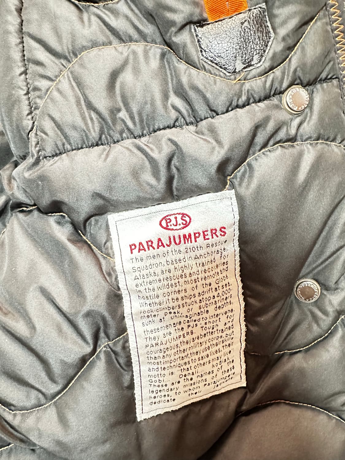 파라점퍼스 고비 마스터피스 항공패딩 XS 상품이미지5