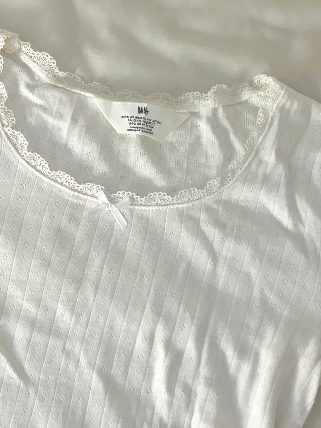 H&M 레이스 포인텔 화이트 긴팔 티셔츠 상품이미지2